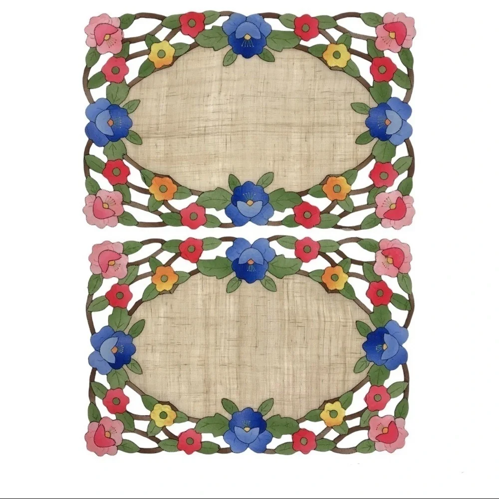 Vintage 9 PC Set Floral Hand Embroidered Scalloped Linen Table Runner Place Mats
